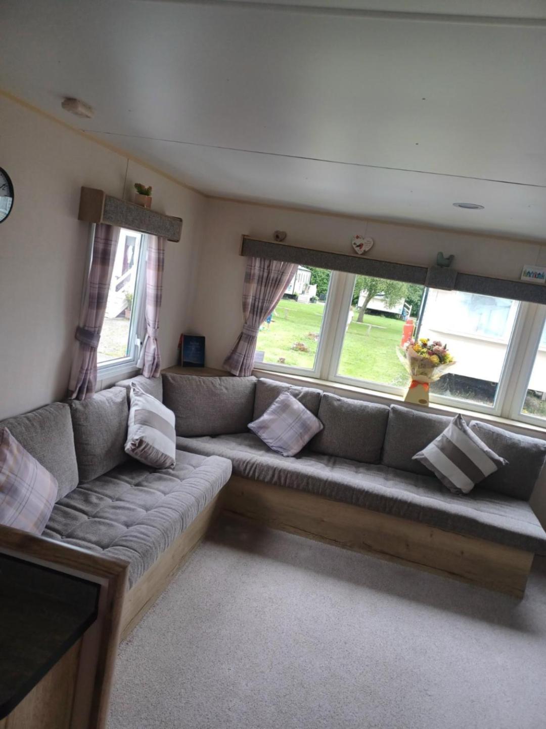 Ye Old'E Man Lake District Grange-Over-Sands מראה חיצוני תמונה