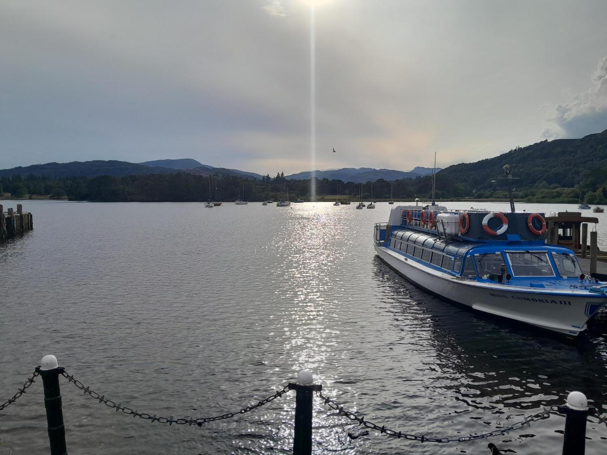 Ye Old'E Man Lake District Grange-Over-Sands מראה חיצוני תמונה